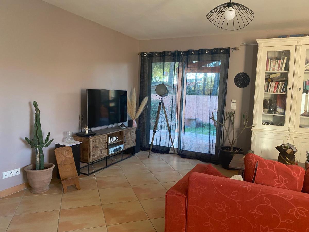 Villa Des Oliviers Baillargues Extérieur photo